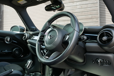 2.0 Cooper S Sport Hatchback 3dr Petrol Steptronic Euro 6 (s/s) (178 ps)