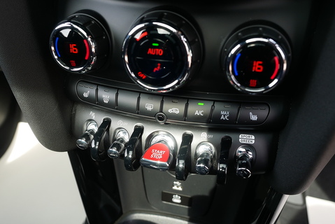2.0 Cooper S Sport Hatchback 3dr Petrol Steptronic Euro 6 (s/s) (178 ps)