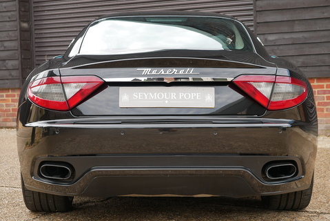 Maserati Granturismo 4.7 V8 Sport Coupe Automatic (460 ps)