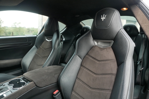 Maserati Granturismo 4.7 V8 Sport Coupe Automatic (460 ps)