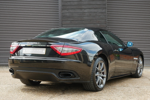 Maserati Granturismo 4.7 V8 Sport Coupe Automatic (460 ps)