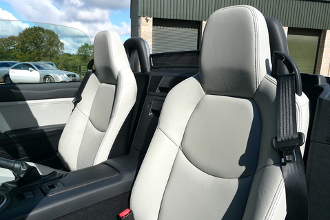 Mazda MX-5 1.8i Kendo Convertible 5 Speed Manual