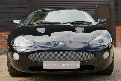 Jaguar XKR 4.2 V8 S/C Premium Coupe Automatic 