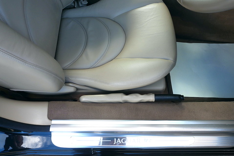 Jaguar XKR 4.2 V8 S/C Premium Coupe Automatic 