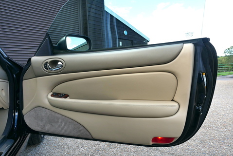 Jaguar XKR 4.2 V8 S/C Premium Coupe Automatic 