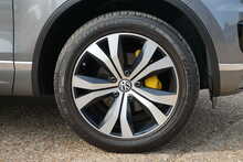 Volkswagen Touareg TDI V6 BlueMotion Tech R-Line 