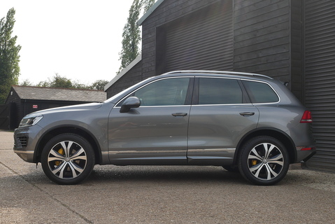 3.0 TDI V6 BlueMotion Tech R-Line SUV 5dr Diesel Tiptronic 4WD Euro 6 (s/s) (262 ps)