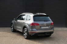 Volkswagen Touareg TDI V6 BlueMotion Tech R-Line 