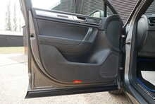 Volkswagen Touareg TDI V6 BlueMotion Tech R-Line 