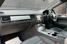 Volkswagen Touareg TDI V6 BlueMotion Tech R-Line 