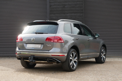 3.0 TDI V6 BlueMotion Tech R-Line SUV 5dr Diesel Tiptronic 4WD Euro 6 (s/s) (262 ps)