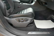 Volkswagen Touareg TDI V6 BlueMotion Tech R-Line 