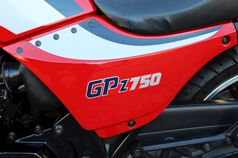 750F MOTOR CYCLE 738 MANUAL PETROL