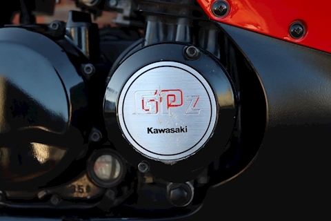 750F MOTOR CYCLE 738 MANUAL PETROL