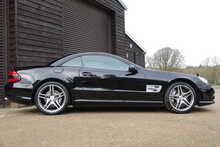 Mercedes-Benz SL SL63 AMG Performance Pack 