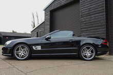 Mercedes-Benz SL SL63 AMG Performance Pack 