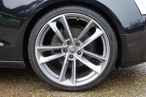 3.2 V6 Quattro Sport Automatic Convertible Convertible 3200 Automatic Petrol