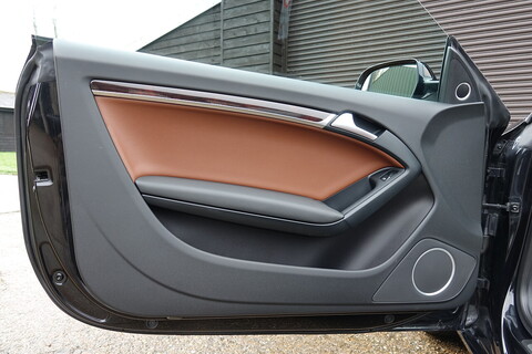 3.2 V6 Quattro Sport Automatic Convertible Convertible 3200 Automatic Petrol