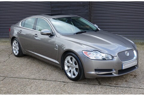 3.0d V6 Luxury Saloon 4dr Diesel Auto Euro 5 (240 ps)