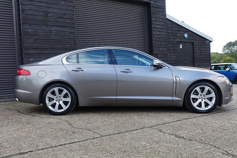 3.0d V6 Luxury Saloon 4dr Diesel Auto Euro 5 (240 ps)