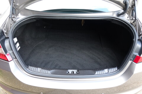 3.0d V6 Luxury Saloon 4dr Diesel Auto Euro 5 (240 ps)