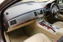 Jaguar XF d V6 Luxury 