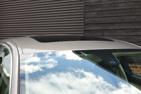 3.0d V6 Luxury Saloon 4dr Diesel Auto Euro 5 (240 ps)