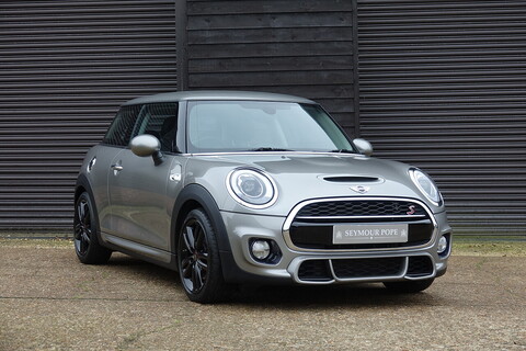 MINI Cooper S 2.0i John Cooper Works 6 Speed Manual (JCW Pro Exhaust, Media XL, Full Carbon Leather +++)