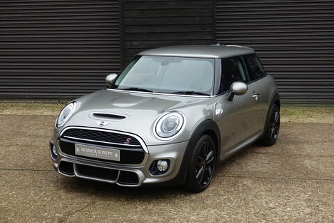 MINI Cooper S 2.0i John Cooper Works 6 Speed Manual (JCW Pro Exhaust, Media XL, Full Carbon Leather +++)
