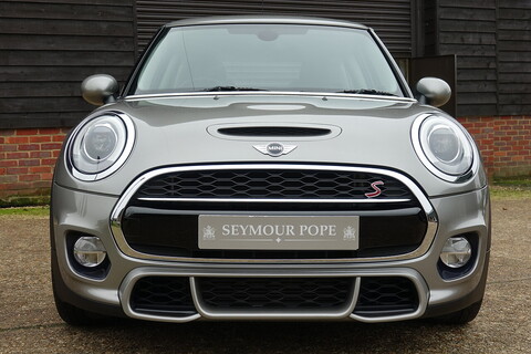 MINI Cooper S 2.0i John Cooper Works 6 Speed Manual (JCW Pro Exhaust, Media XL, Full Carbon Leather +++)