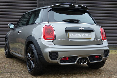 MINI Cooper S 2.0i John Cooper Works 6 Speed Manual (JCW Pro Exhaust, Media XL, Full Carbon Leather +++)