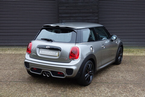 MINI Cooper S 2.0i John Cooper Works 6 Speed Manual (JCW Pro Exhaust, Media XL, Full Carbon Leather +++)