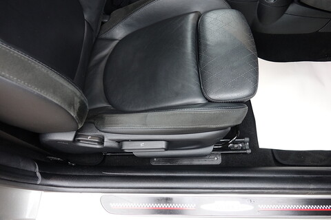 MINI Cooper S 2.0i John Cooper Works 6 Speed Manual (JCW Pro Exhaust, Media XL, Full Carbon Leather +++)