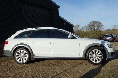 Audi A4 Allroad 2.0 TFSI Quattro Estate Automatic (Stunning Cherished Example)