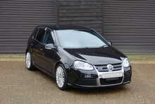 Volkswagen Golf R32 