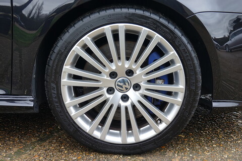 R32 Hatchback 3.2 Semi Auto Petrol