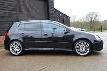 Volkswagen Golf R32 