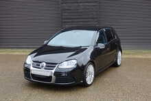 Volkswagen Golf R32 