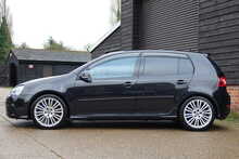 Volkswagen Golf R32 