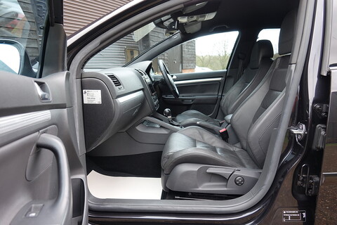 R32 Hatchback 3.2 Semi Auto Petrol