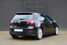 Volkswagen Golf R32 