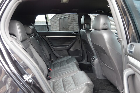 R32 Hatchback 3.2 Semi Auto Petrol