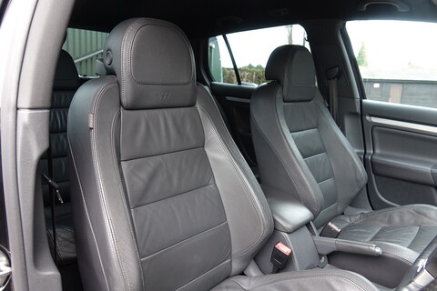 R32 Hatchback 3.2 Semi Auto Petrol