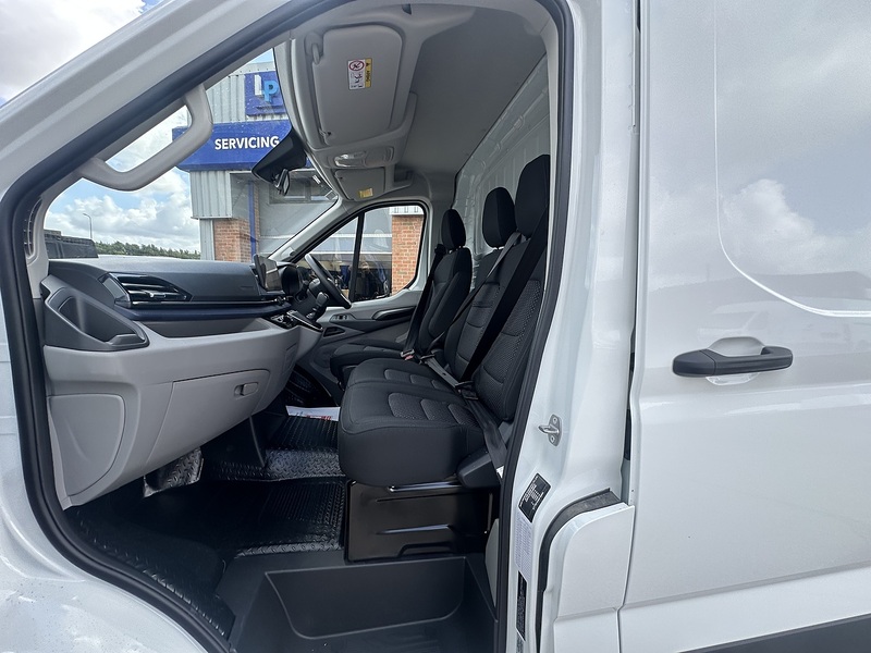 Maxus Deliver 9 LH Lux FWD P/V - N1767