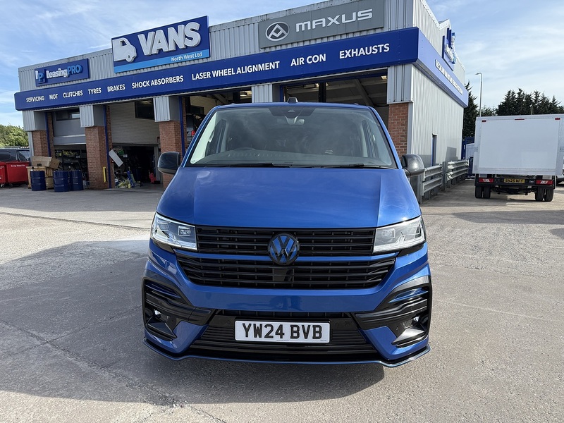 Volkswagen Transporter R T32 SWB DIESEL 2.0 BITDI 204 HIGHLINE KOMBI T32 SWB BITDI 204 HIGHLINE - N2193