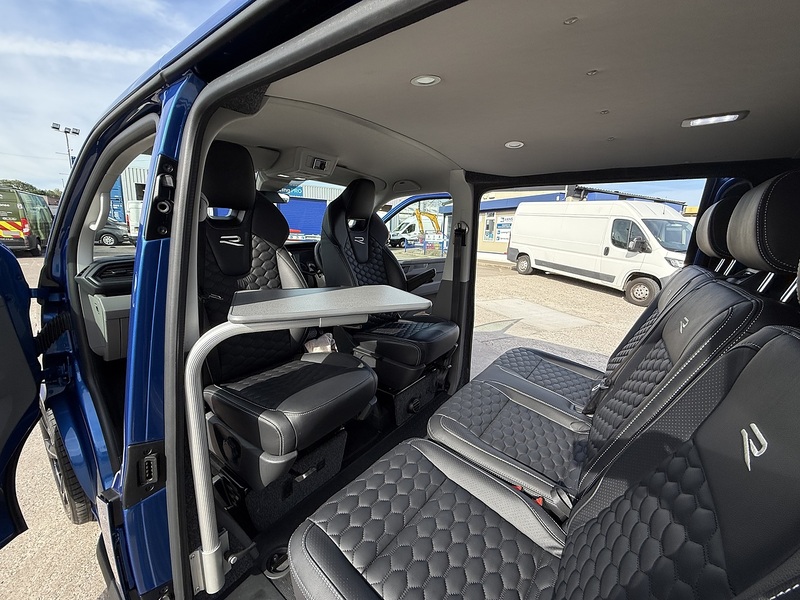 Volkswagen Transporter R T32 SWB DIESEL 2.0 BITDI 204 HIGHLINE KOMBI T32 SWB BITDI 204 HIGHLINE - N2193