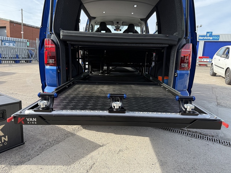 Volkswagen Transporter R T32 SWB DIESEL 2.0 BITDI 204 HIGHLINE KOMBI T32 SWB BITDI 204 HIGHLINE - N2193