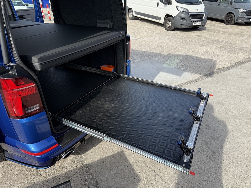 Volkswagen Transporter R T32 SWB DIESEL 2.0 BITDI 204 HIGHLINE KOMBI T32 SWB BITDI 204 HIGHLINE - N2193