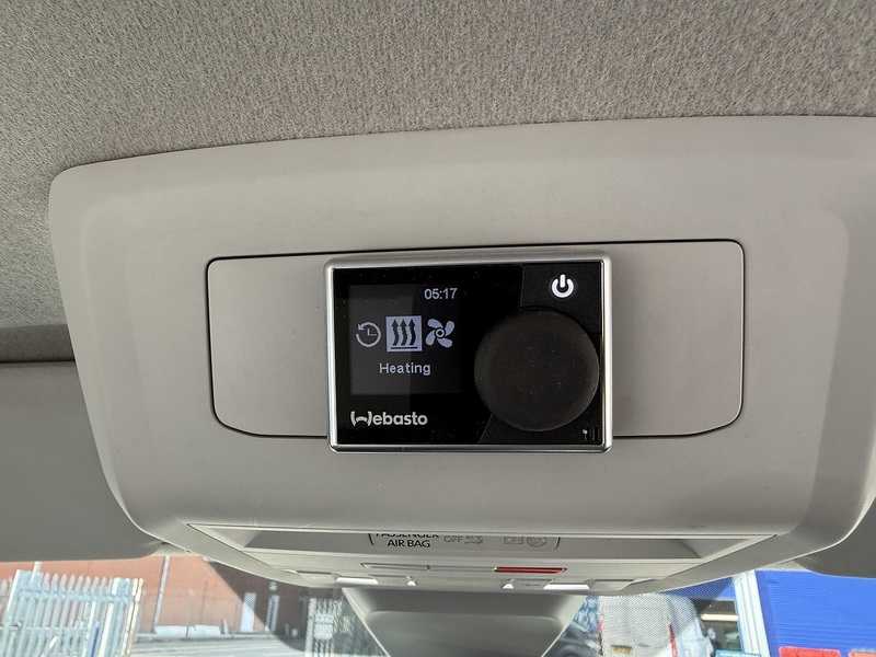 Volkswagen Transporter R T32 SWB DIESEL 2.0 BITDI 204 HIGHLINE KOMBI T32 SWB BITDI 204 HIGHLINE - N2193