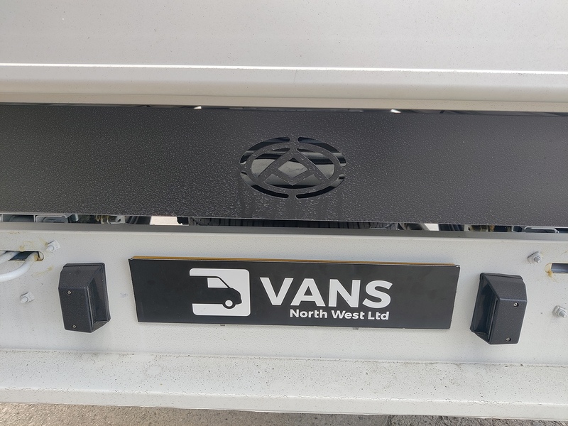 Maxus Deliver 9 Dropside - N372